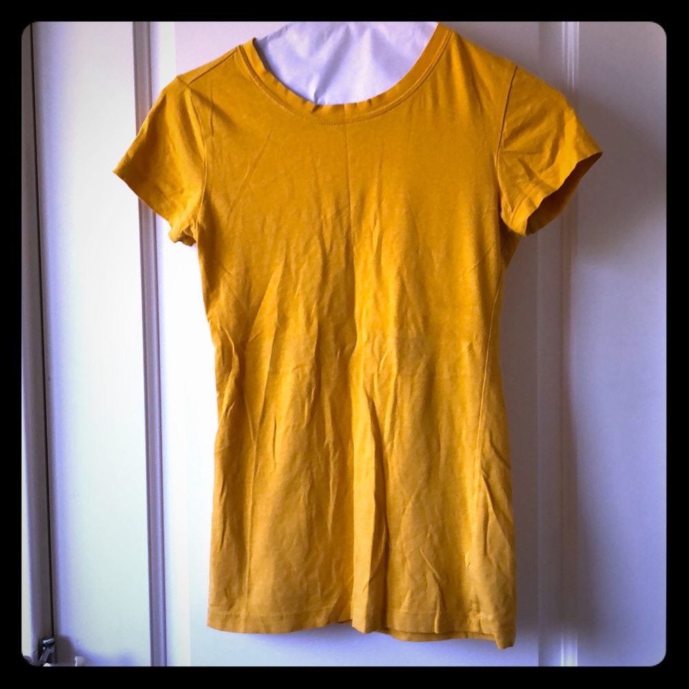 🌶 5 for $20: Mustard yellow tee